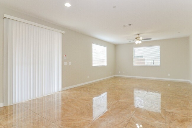 Photo - 1109 Buckhorn Cove St