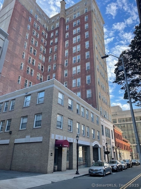 Building Photo - 124 Court St Unit 702