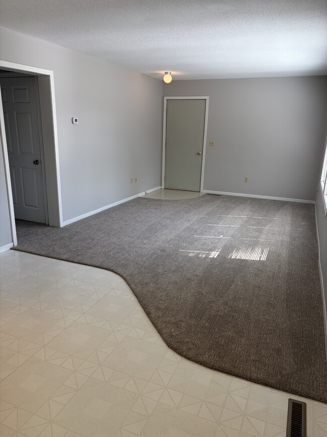 Photo - 513 Elm Ave
