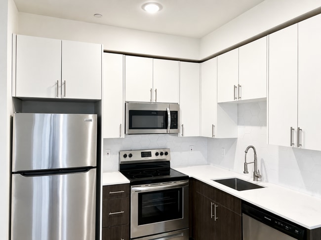 232 NE 61st Ave