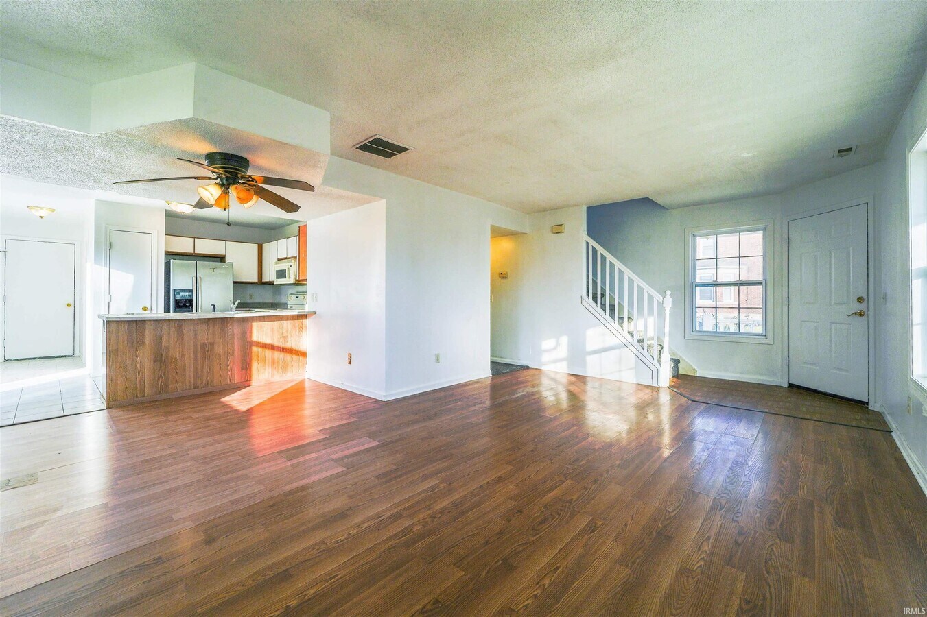 Photo - 955 E Berry St