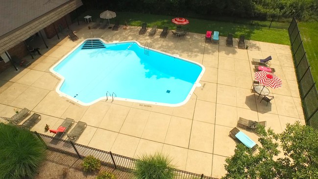 Cedar Ridge Apartments - Cedar Ridge Apartments