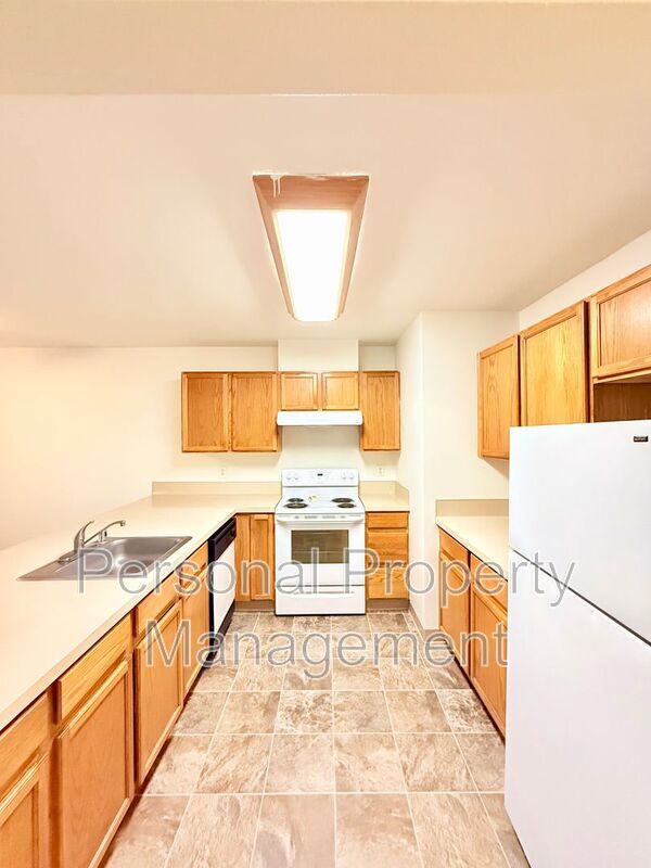 Photo - 3412 NE 66th Ave Unit B25