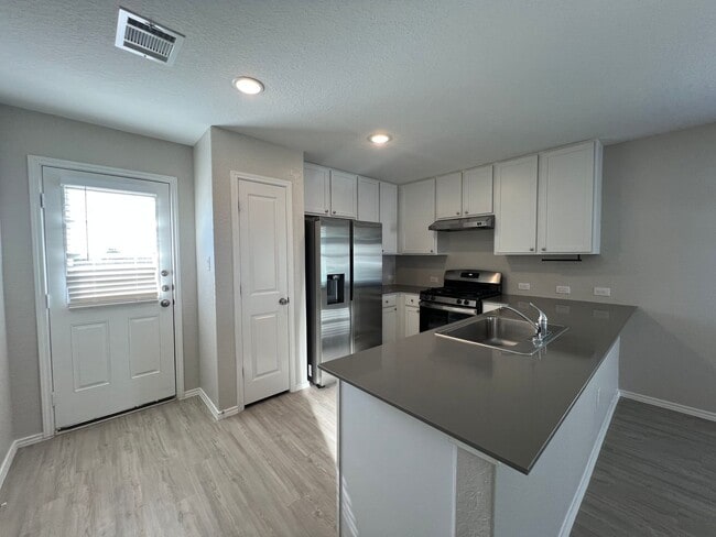 Photo - Beautiful 3/2 located in Marion, Tx