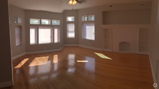 Building Photo - 8016 S Paulina St Unit 3 Rental