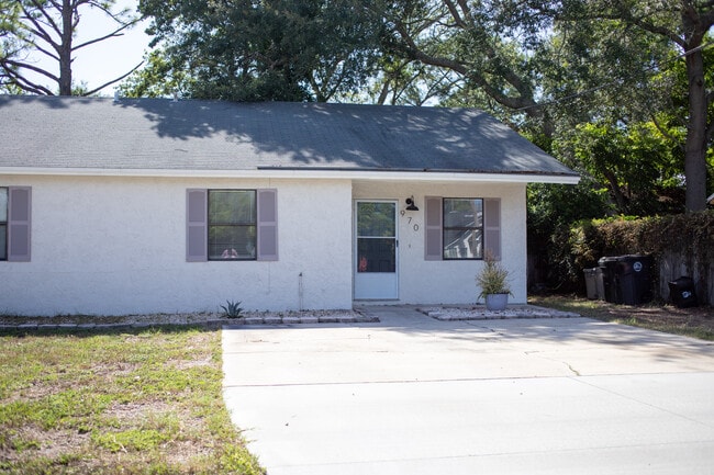 Front of House - 970 Orchid St