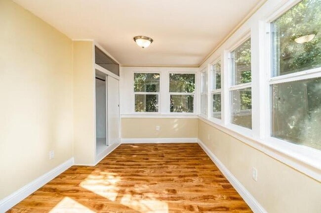 Photo - 312 W Main St