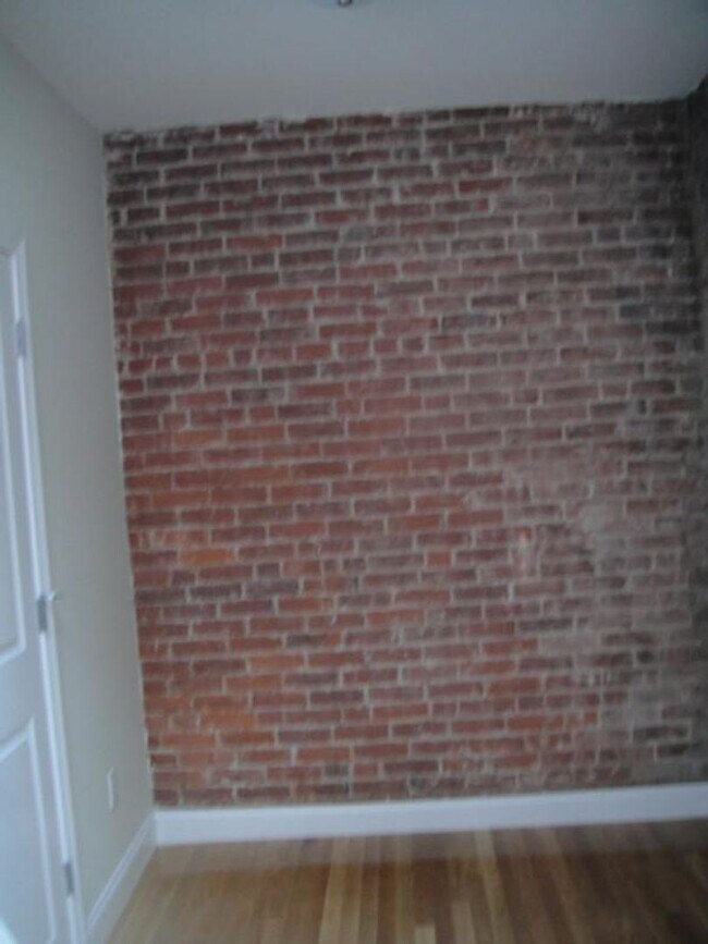 Photo - 3 bed 2 bath HOME for rent in South End - ...