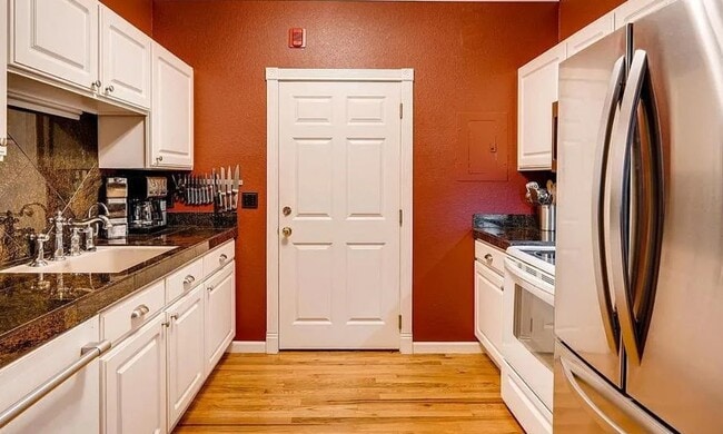 Photo - 1425 N Washington St Unit 101