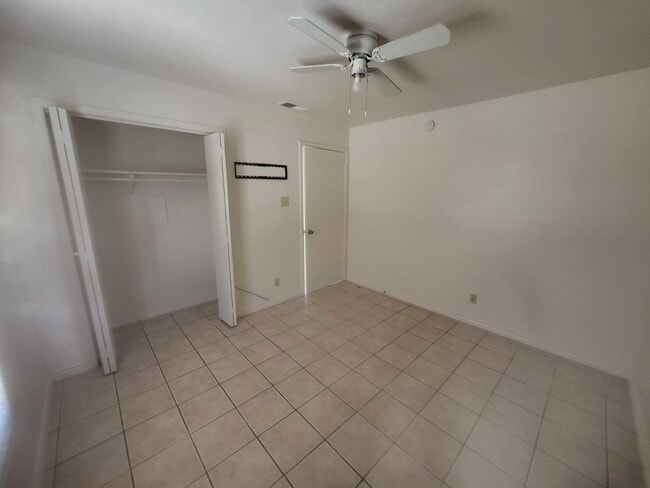 Photo - 2704 E Kearney St Unit 6