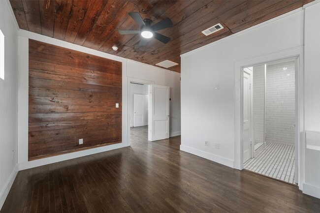 Building Photo - 1811 20th St