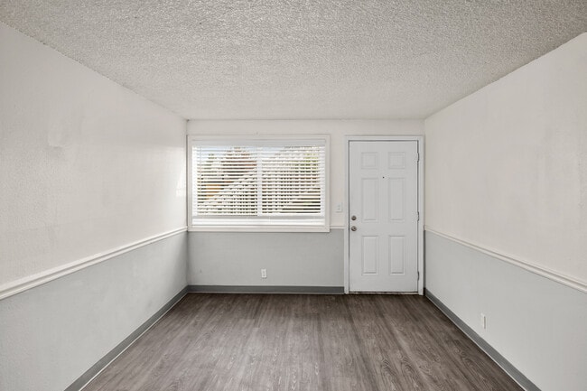 Photo - M Street Apartments