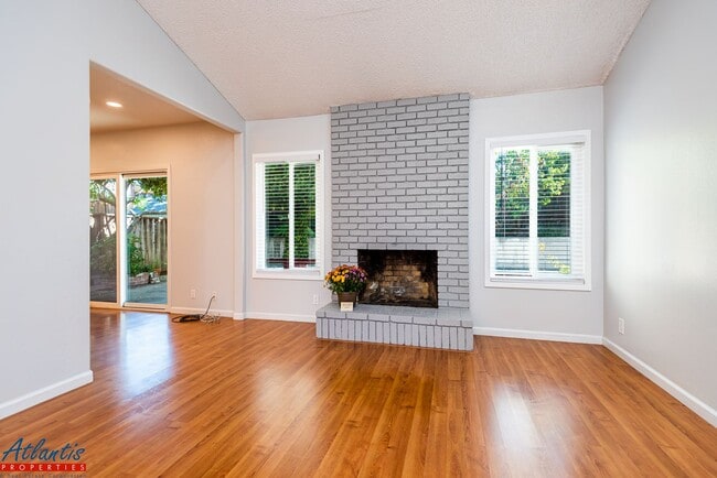 Photo - Beautiful Evergreen Home