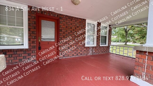 Photo - 834 5th Ave W