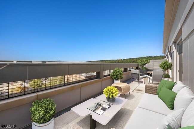 Photo - 52 Taylor Pl Unit 522