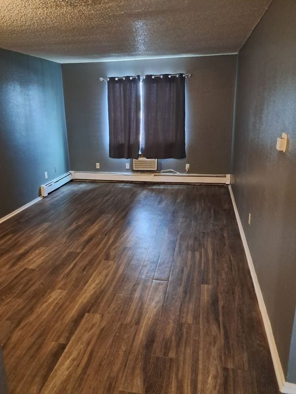 Photo - 1425 N Yosemite St