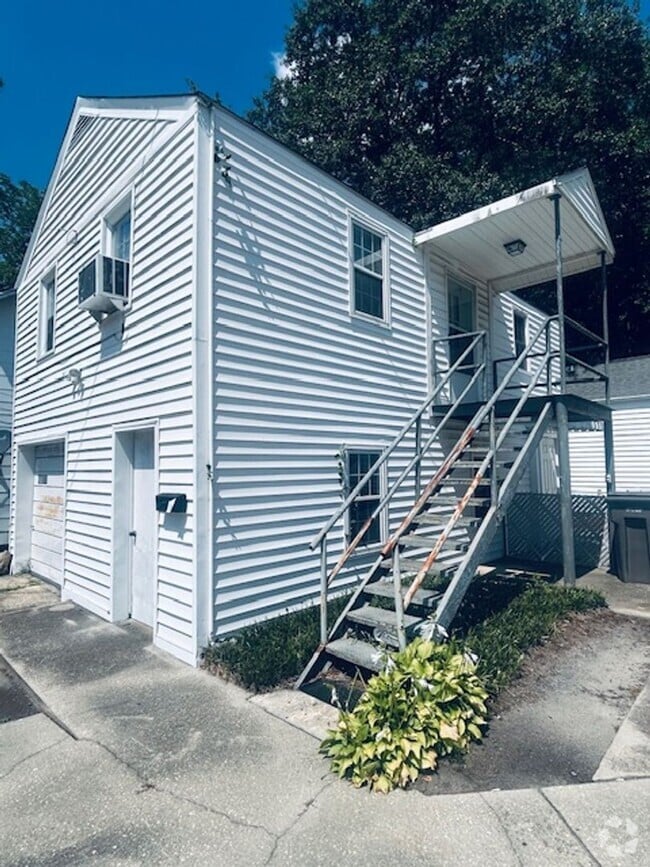 Building Photo - 1904 N McMillan Ave Rental