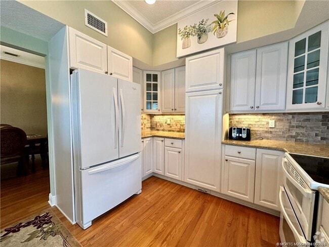 Building Photo - 2174 NW Plumbago Trail Rental