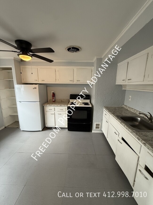 Photo - 2415 Park Hill Dr