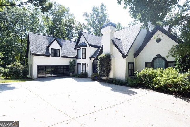 Building Photo - 700 S Brighton Ct