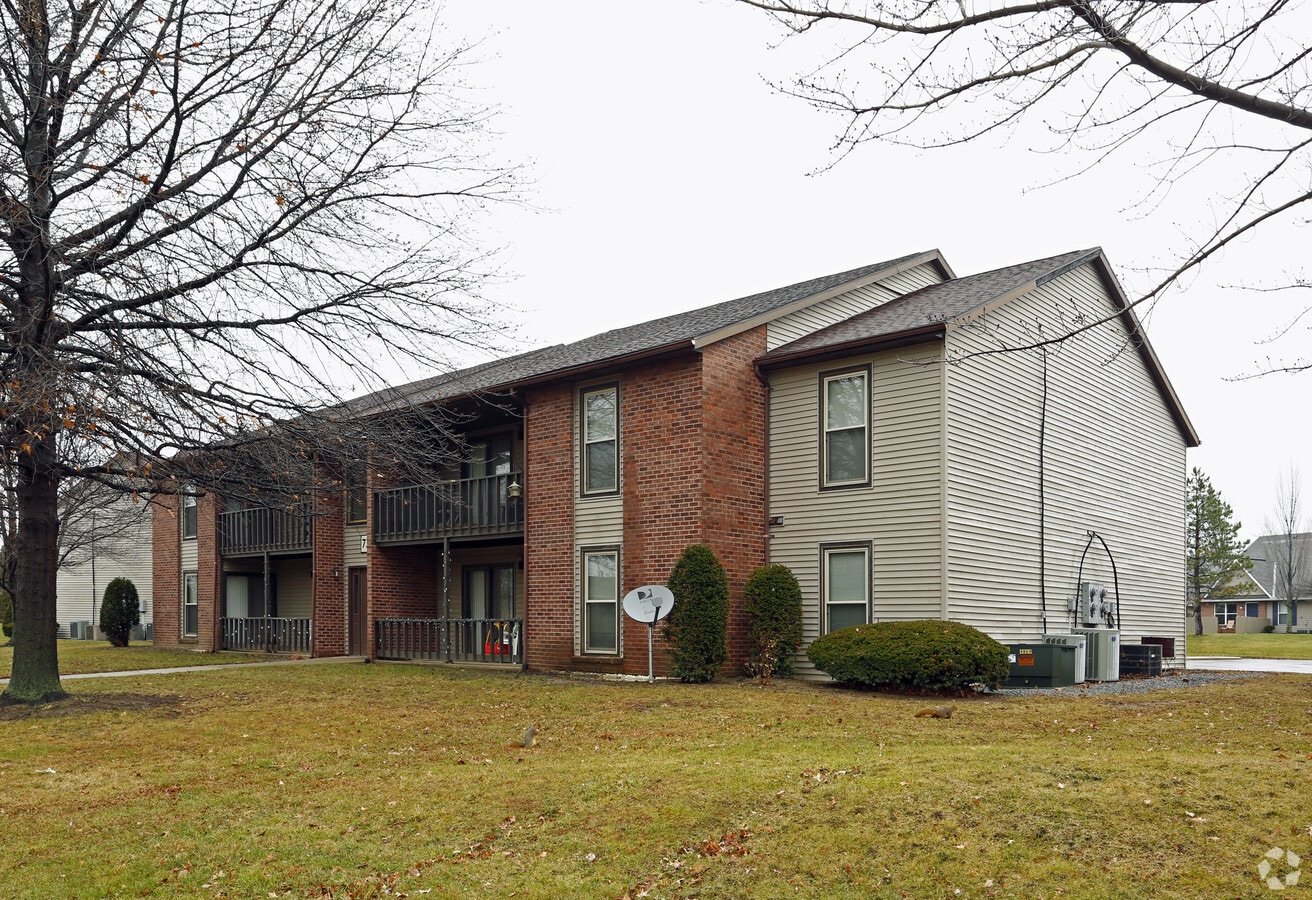 Photo - Foxrun Apartments