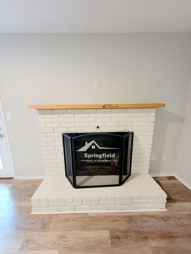 Photo - 1252 E Cambridge St