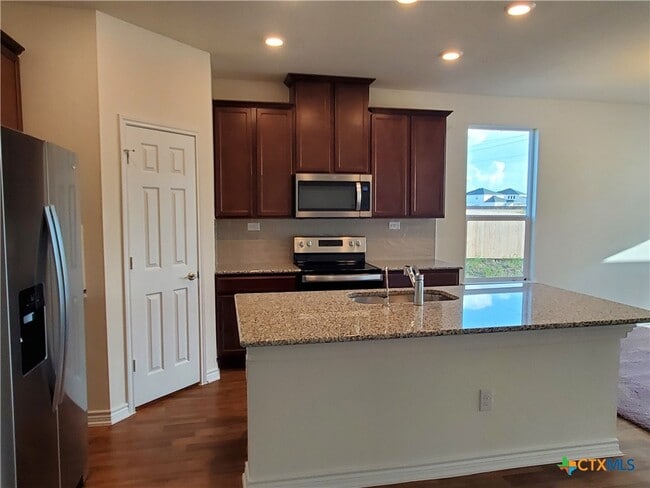 Photo - 4005 Woodside Dr