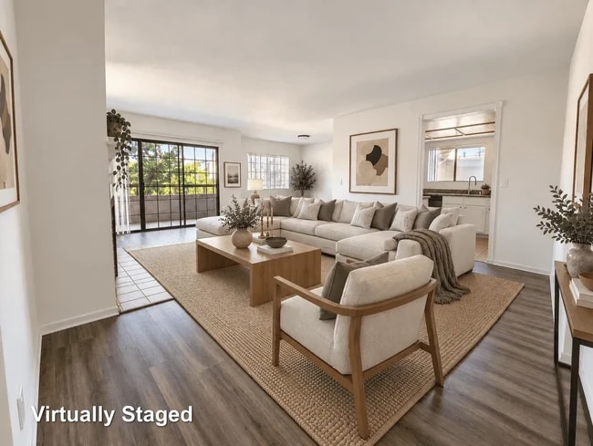 4454 Coldwater Canyon Ave Unit 205