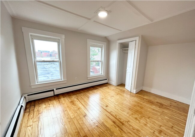 Photo - 13 Saratoga St Unit 2