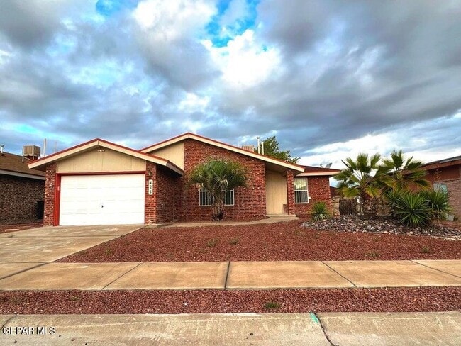 Photo - 425 Von Bargen Dr