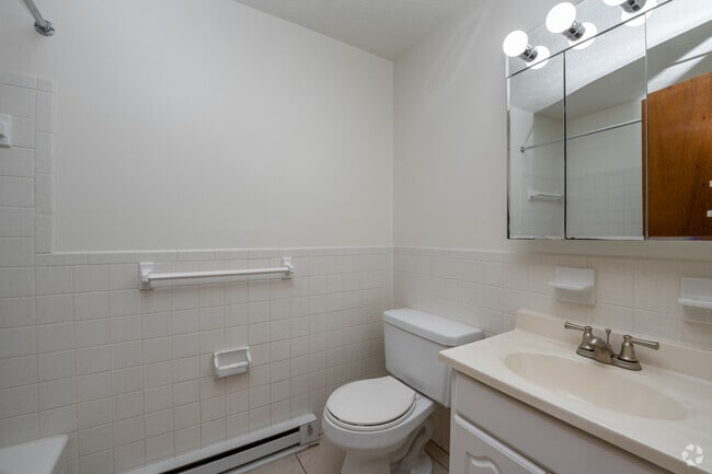 Executive - Full Bath