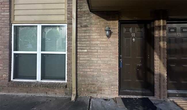 Building Photo - 8110 Albacore Dr Unit 60