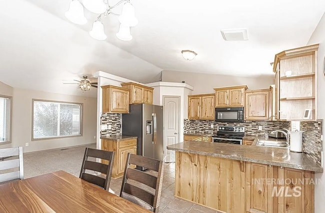 Photo - 2221 Frontier Dr