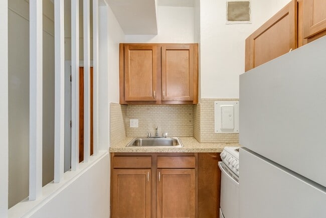 New Cadillac Square Apartments