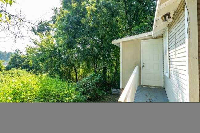 Photo - Renovated Hueytown Charmer – 2 Beds, 1 Bat...