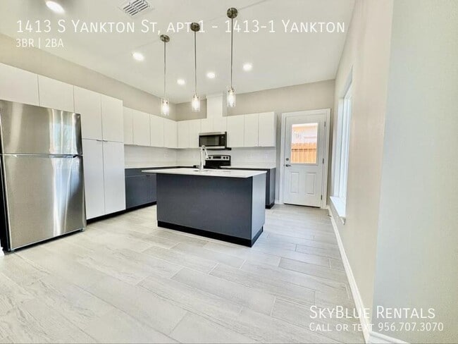 Photo - 1413 S Yankton St Unit 1413-1 Yankton