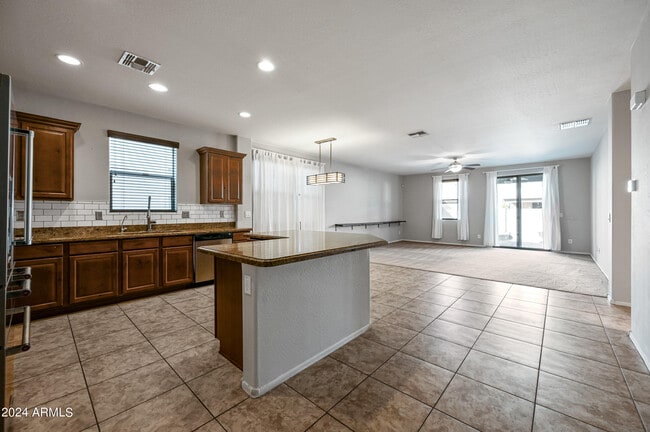 Photo - 3416 W Apollo Rd