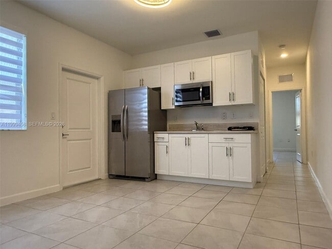 Photo - 11909 SW 244th St Unit #Efficiency