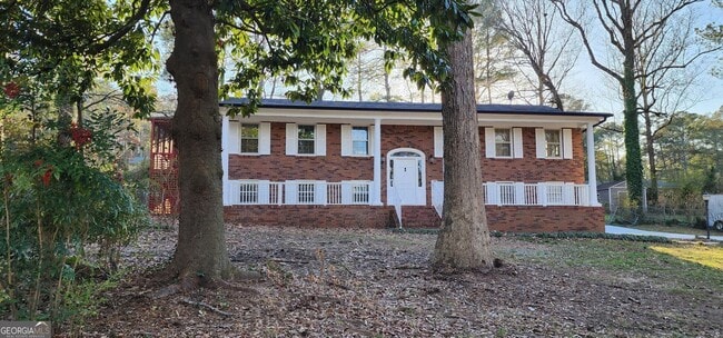 Photo - 2349 Valley Way
