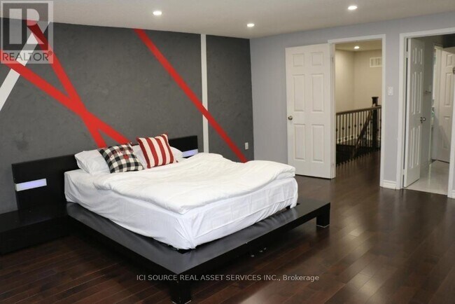 Photo - 164 Stather Crescent