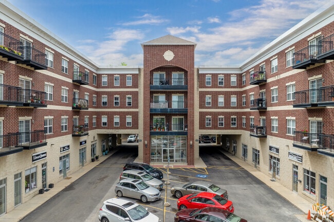 Photo - Lake Center Plaza