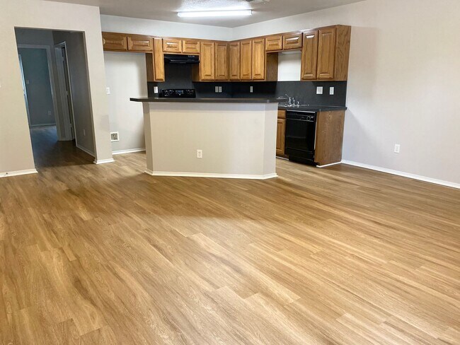 409 Tinker Trail