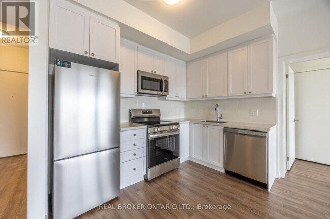 Photo - 51 Clarington Blvd Unité 402