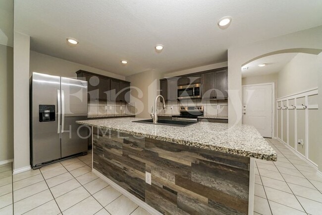 Photo - 407 Milo Way