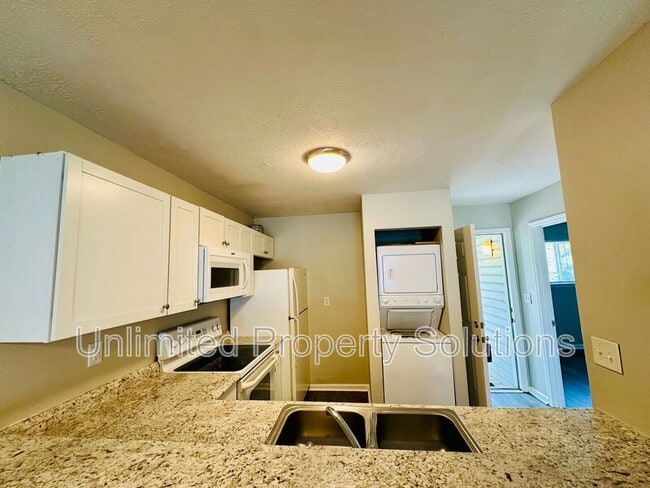 Photo - 215 Sunn Aire Ct