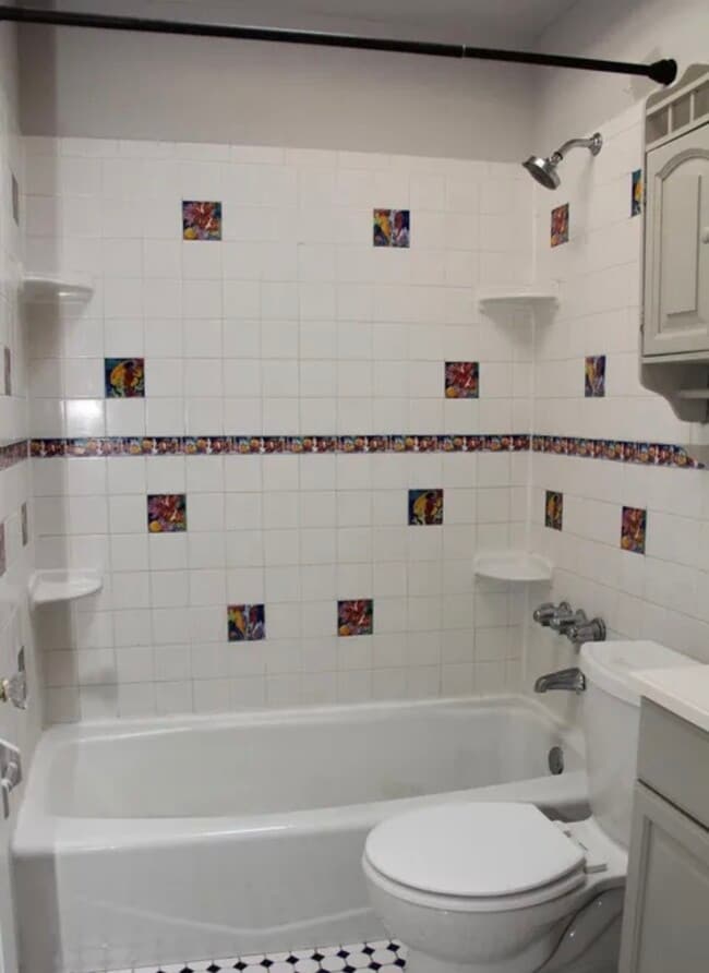 Photo - 3926 Howland St