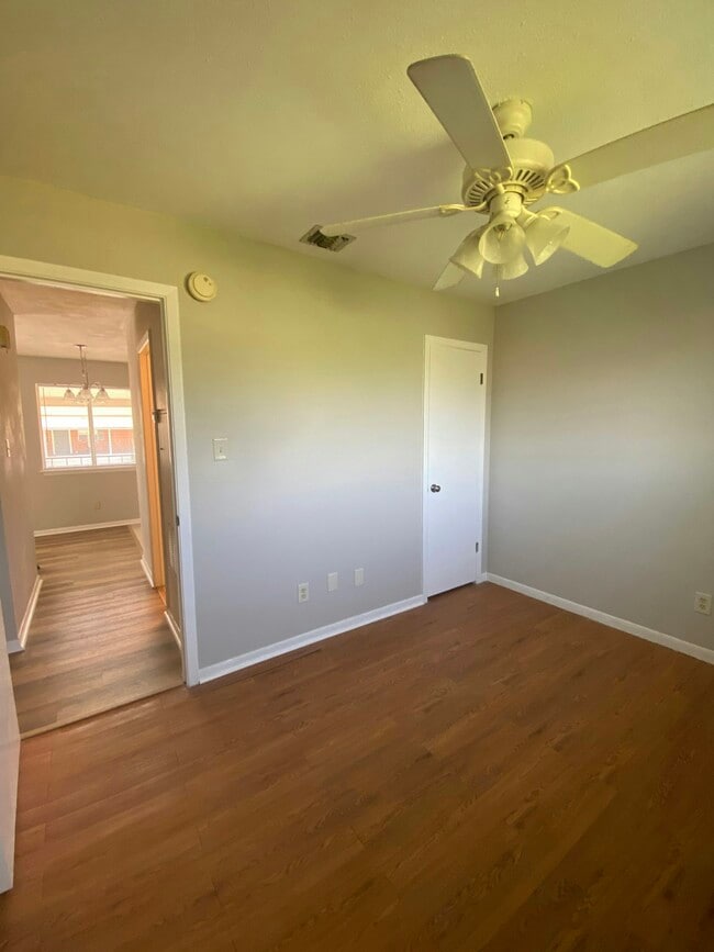 Photo - 1690 Hofheinz St Unidad B2
