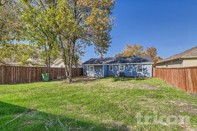 Photo - 4614 W Lake Highlands Dr