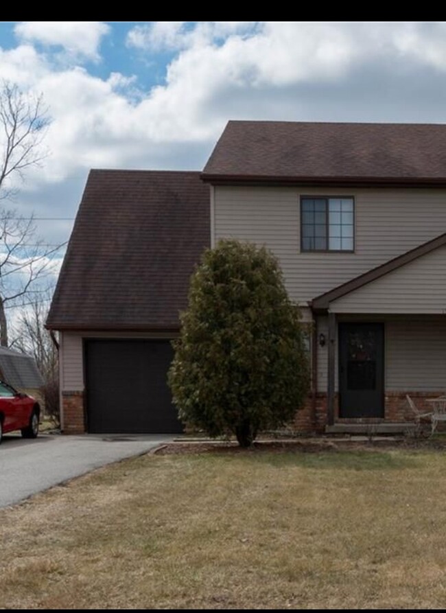 Photo - 1303 Penney Ln Townhome