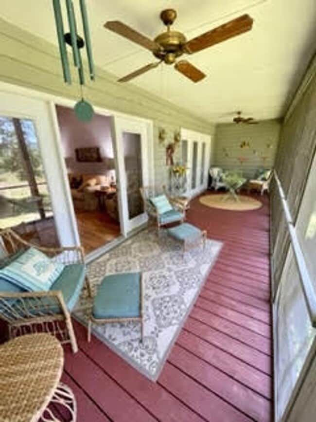 Photo - VILLA WITH MOUNTAIN VIEWS